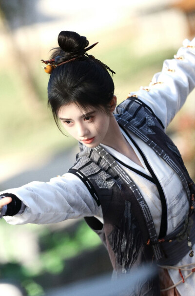 鞠婧祎