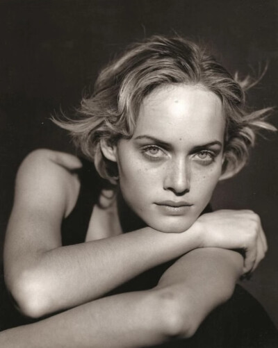 Amber Valletta