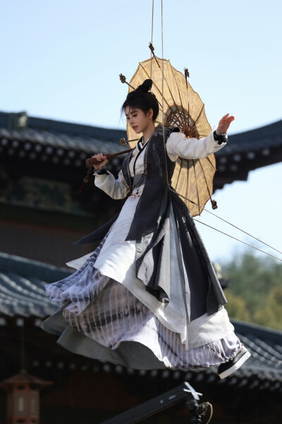 鞠婧祎