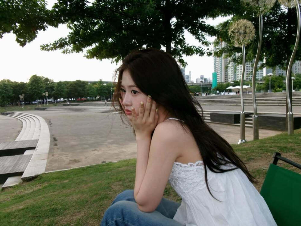 安宥真 yujin