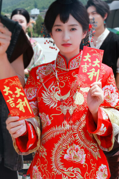 谭盐盐