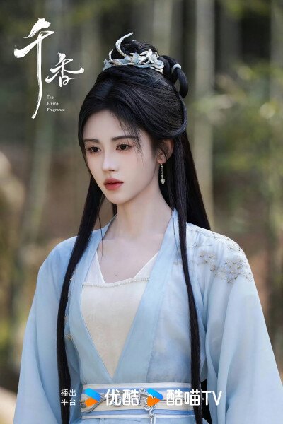 鞠婧祎