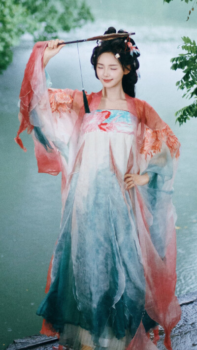 吕小雨