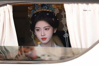 鞠婧祎