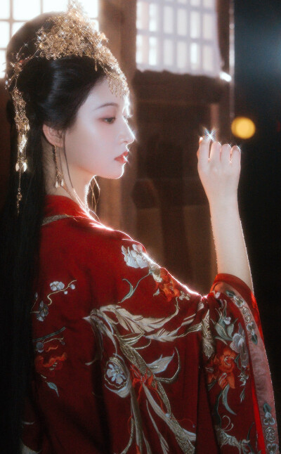 杨舒予