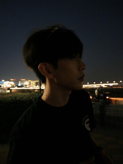 费启鸣