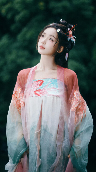 吕小雨