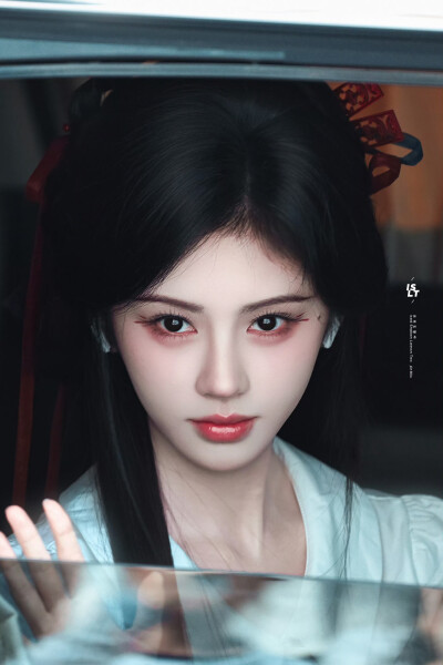 鞠婧祎