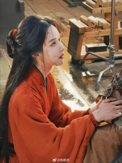 陈都灵