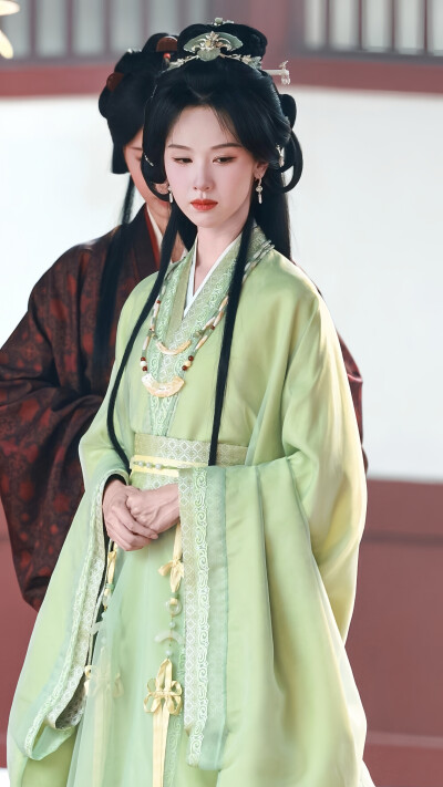 翘楚