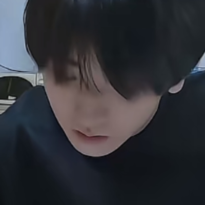 事情起因是我刷到左奇函练字合集…