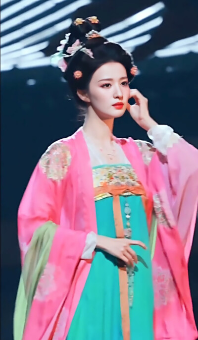 王楚然