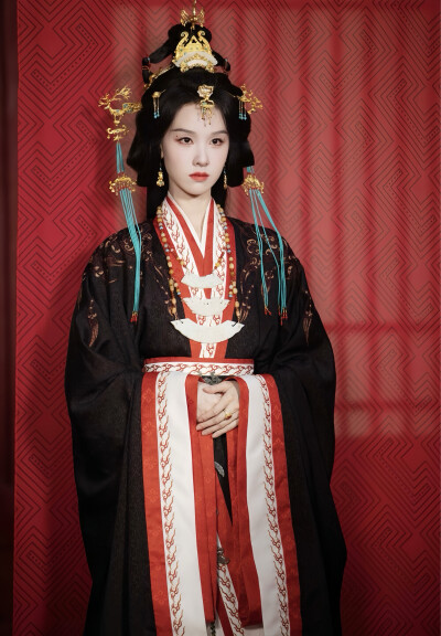 翘楚