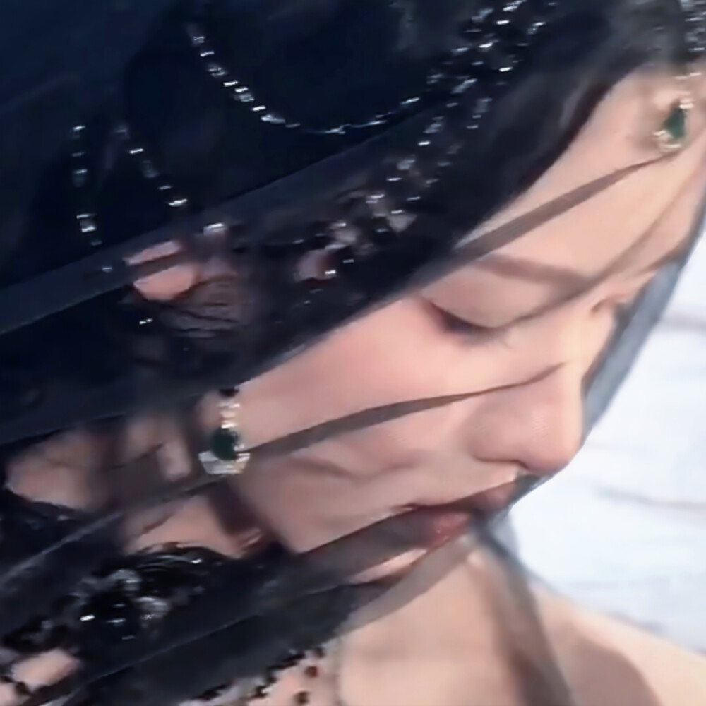 你又是哪只摄人心魄的鬼