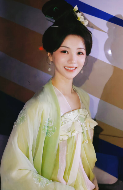 胡意旋