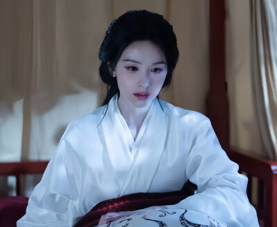 翘楚