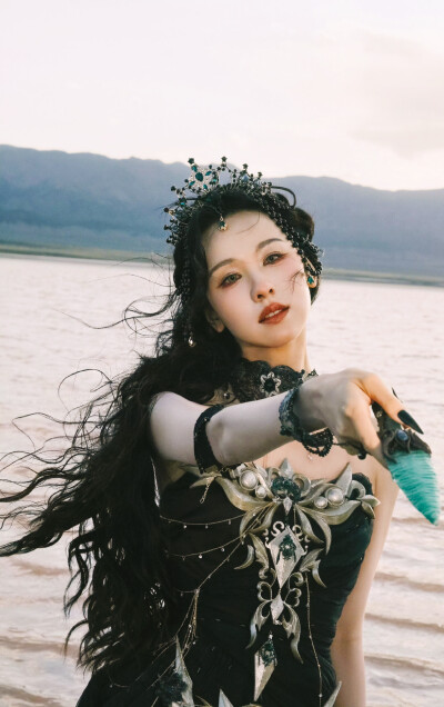 陈都灵