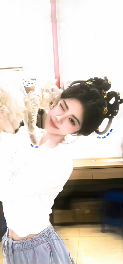 鞠婧祎