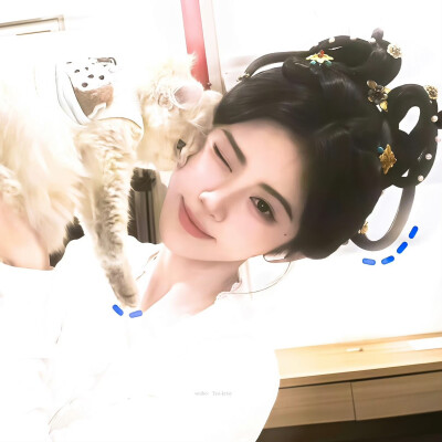 鞠婧祎