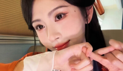 鞠婧祎