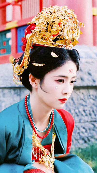 莫离