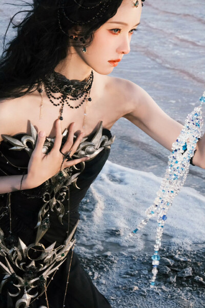陈都灵