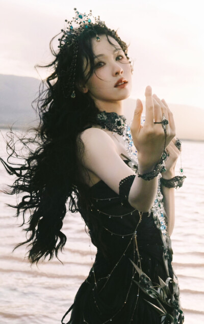 陈都灵