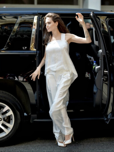 Angelina Jolie