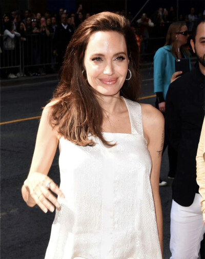Angelina Jolie