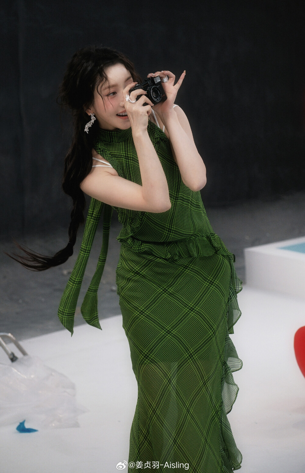 姜贞羽