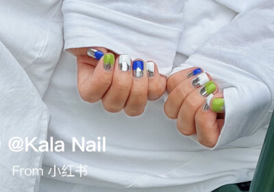 nails