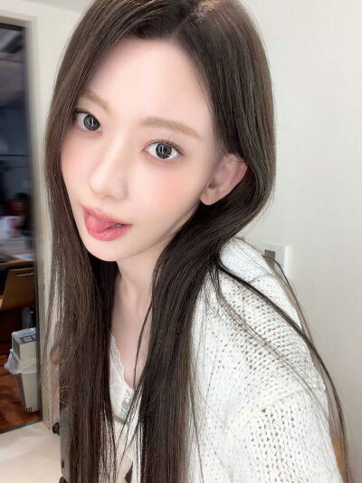 宮脇咲良INS更新