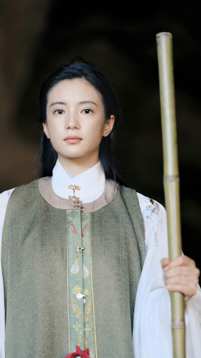 张雅钦