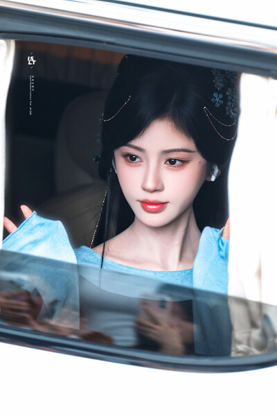 鞠婧祎