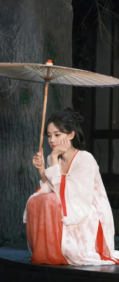李一桐《云秀行》范云