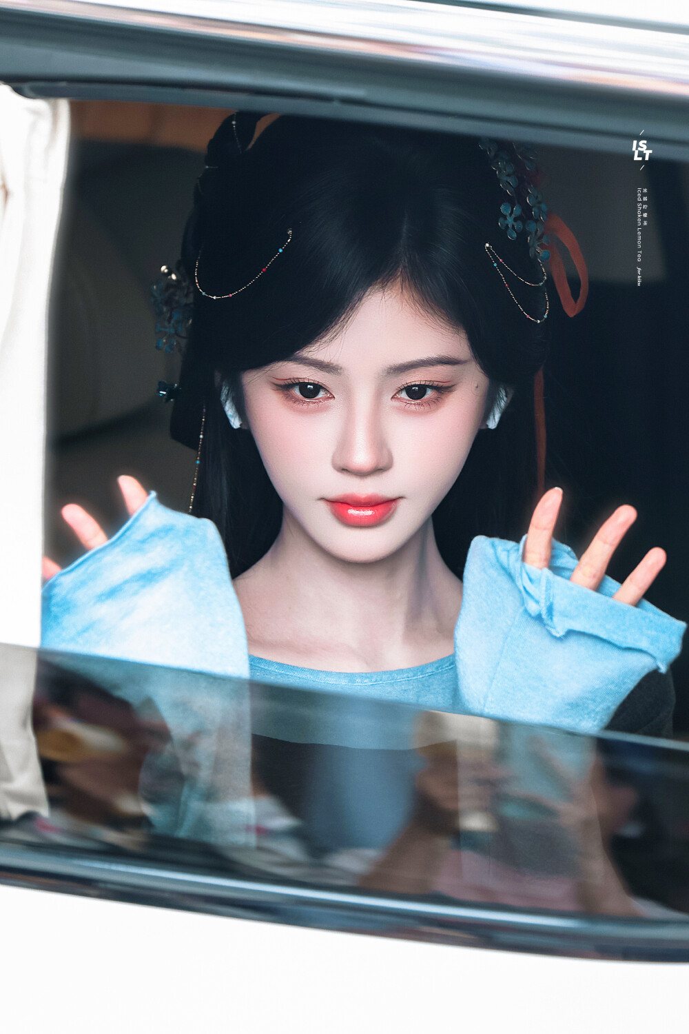 鞠婧祎