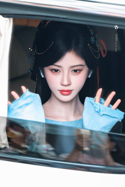 鞠婧祎