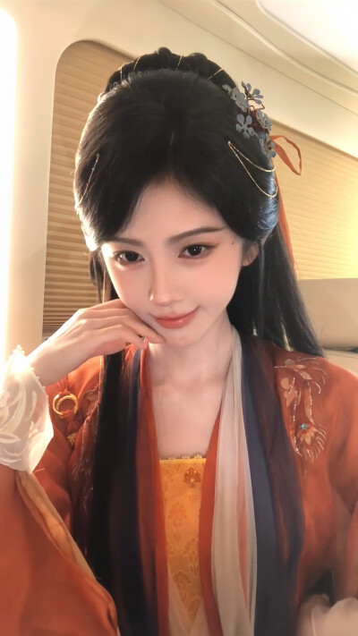 鞠婧祎