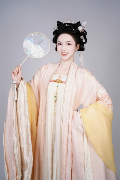 疯帝的白月光死而复生了 羽翎∣裴央央