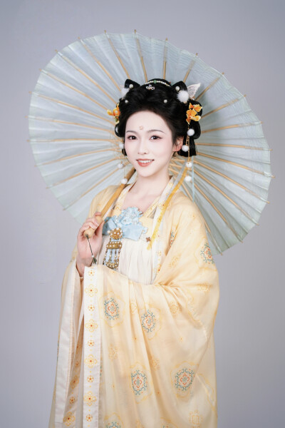 疯帝的白月光死而复生了 羽翎∣裴央央