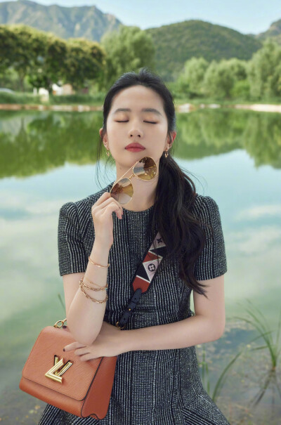 刘亦菲