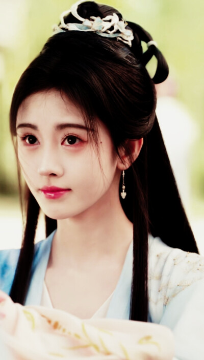 鞠婧祎