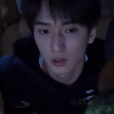 严浩翔