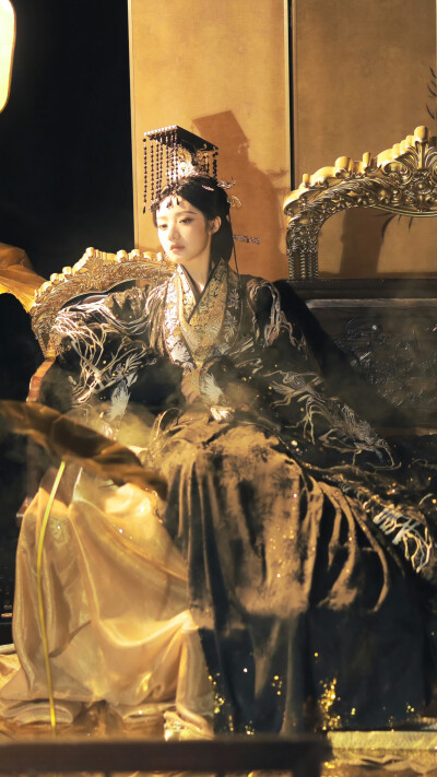 盛世天下 黄羿