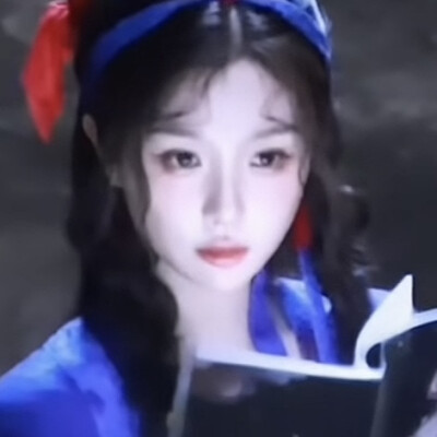 这妆造真美死了