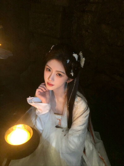 鞠婧祎