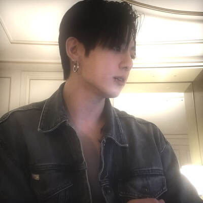 JUNGKOOK1