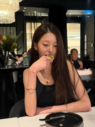 张元英 wonyoung