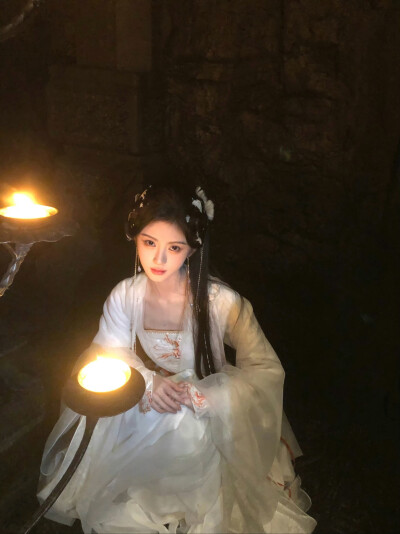 鞠婧祎