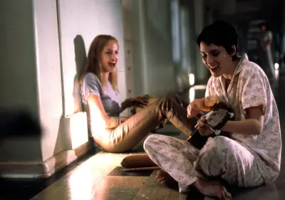 Angelina Jolie, Winona Ryder
